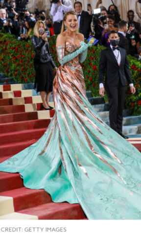 Lively shows off her dress transformation on the Met Gala red carpet.