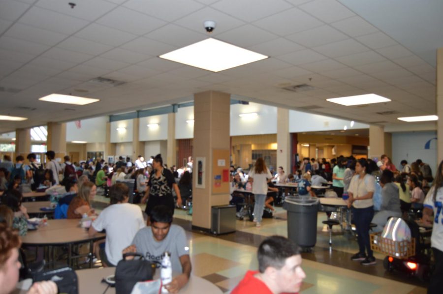 Students search for seating during One Lunch.