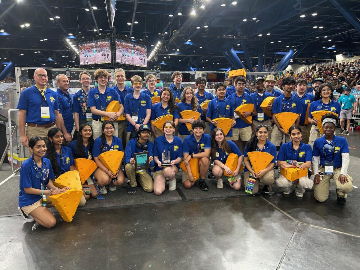 Blue Cheese Robotics poses for a team photo after receiving the Judge’s Award. 